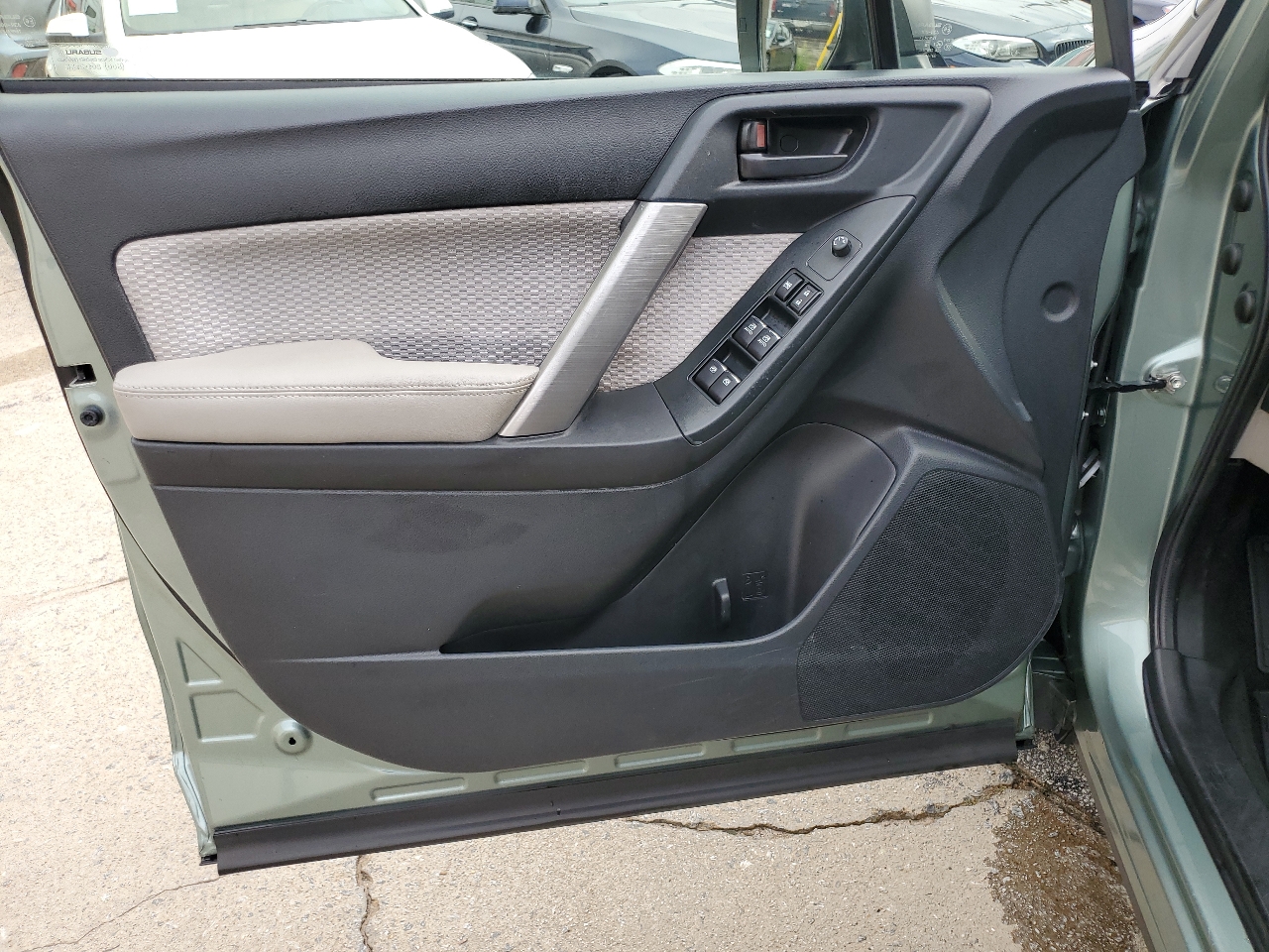 2017 Subaru Forester 2.5i Premium photo 26