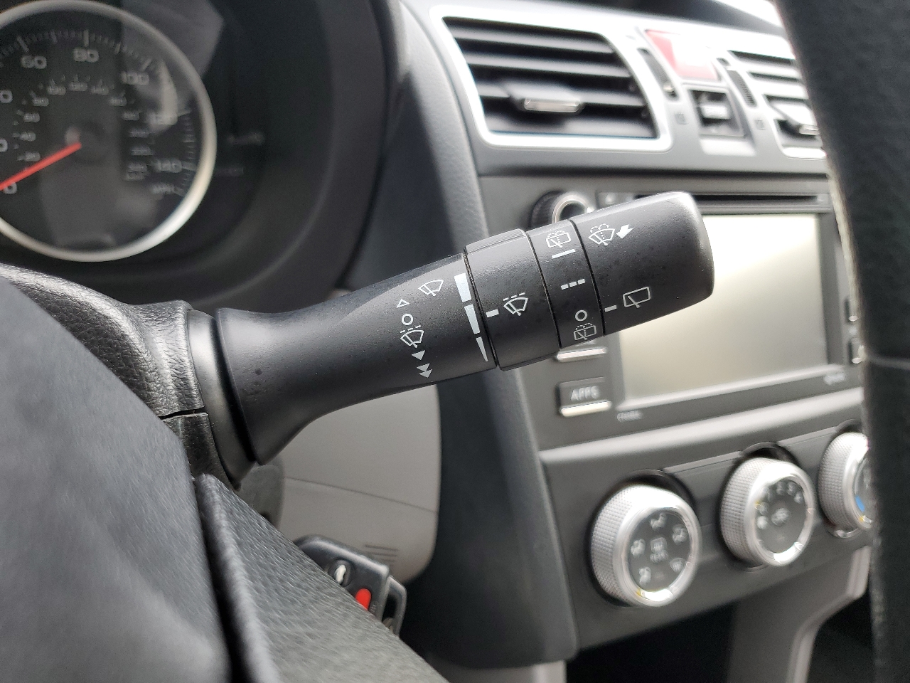 2017 Subaru Forester 2.5i Premium photo 35