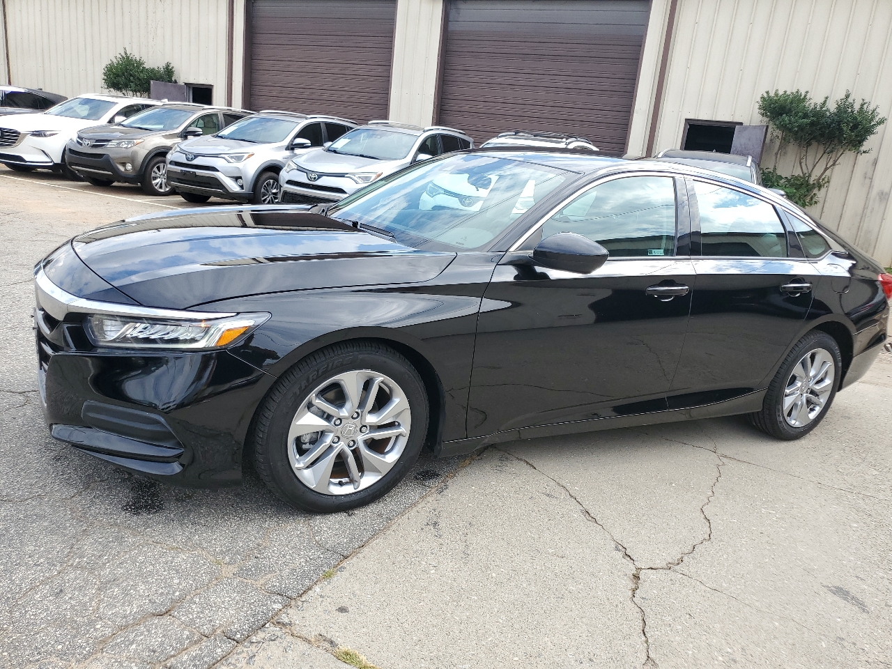2019 Honda Accord LX photo 4