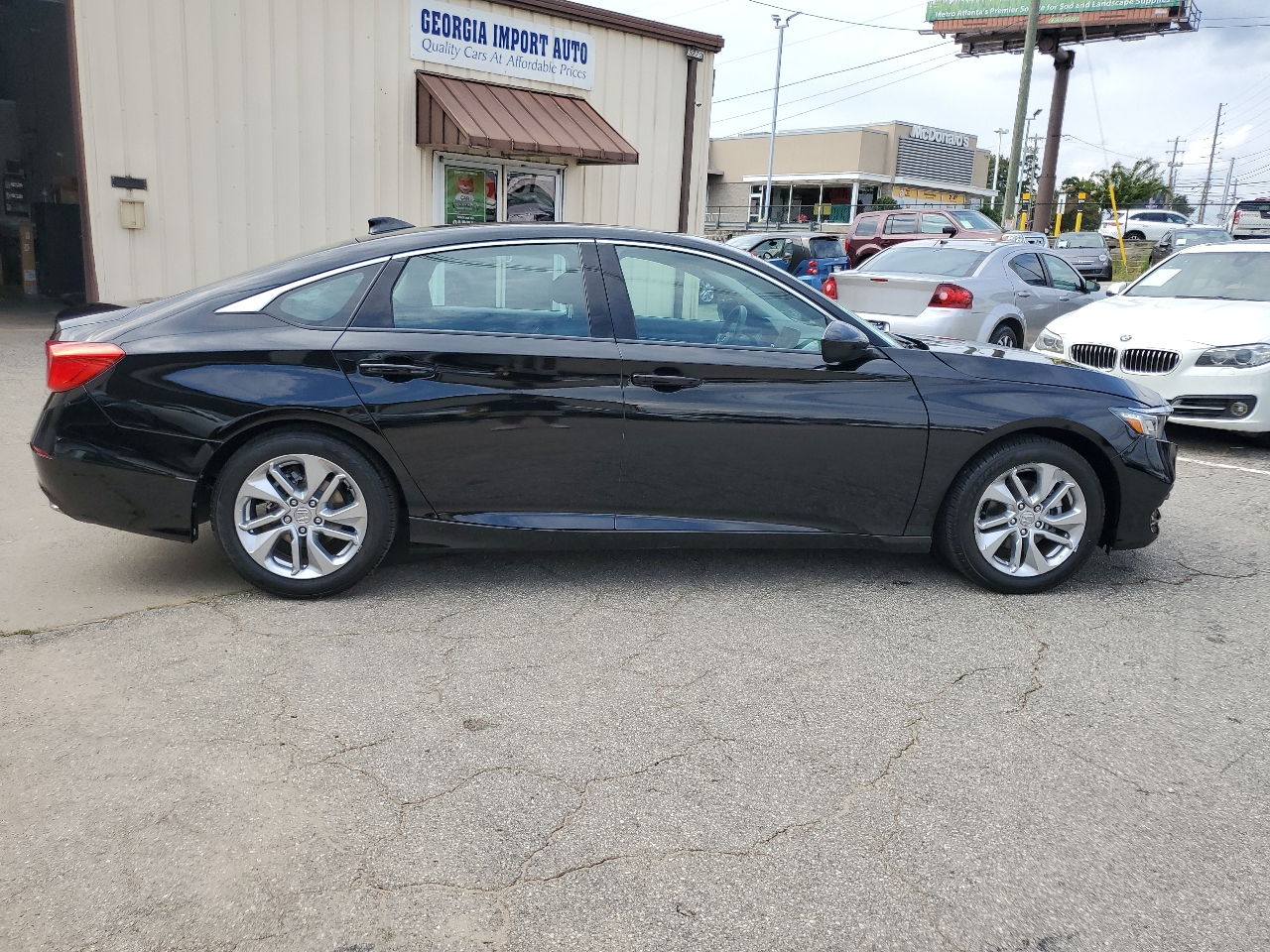 2019 Honda Accord LX photo 13