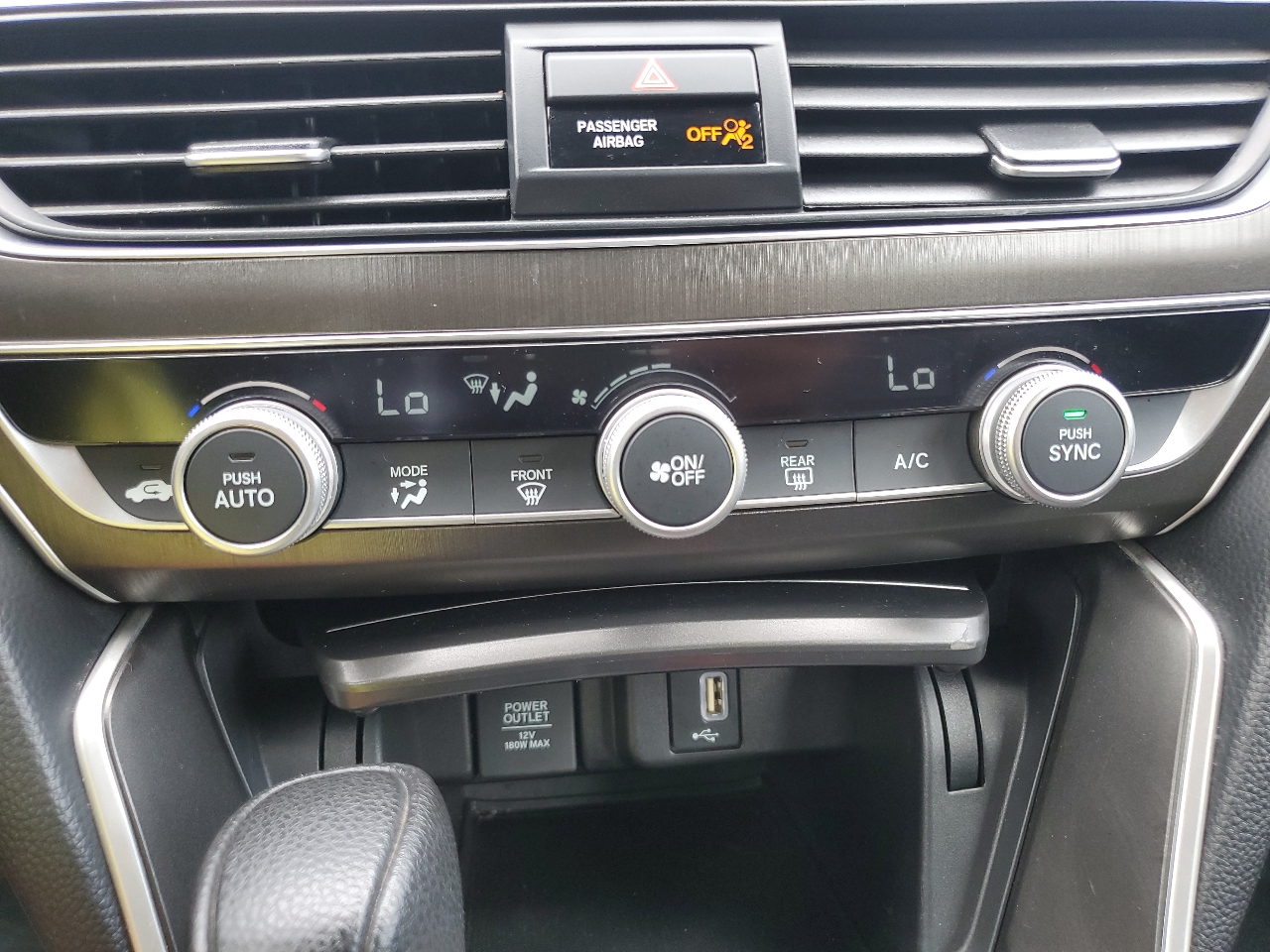 2019 Honda Accord LX photo 25