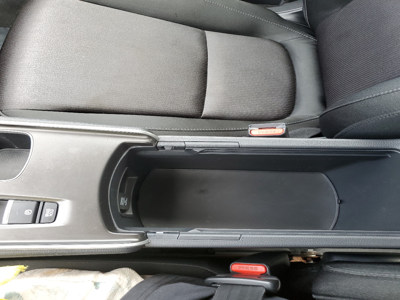 2019 Honda Accord LX photo 27