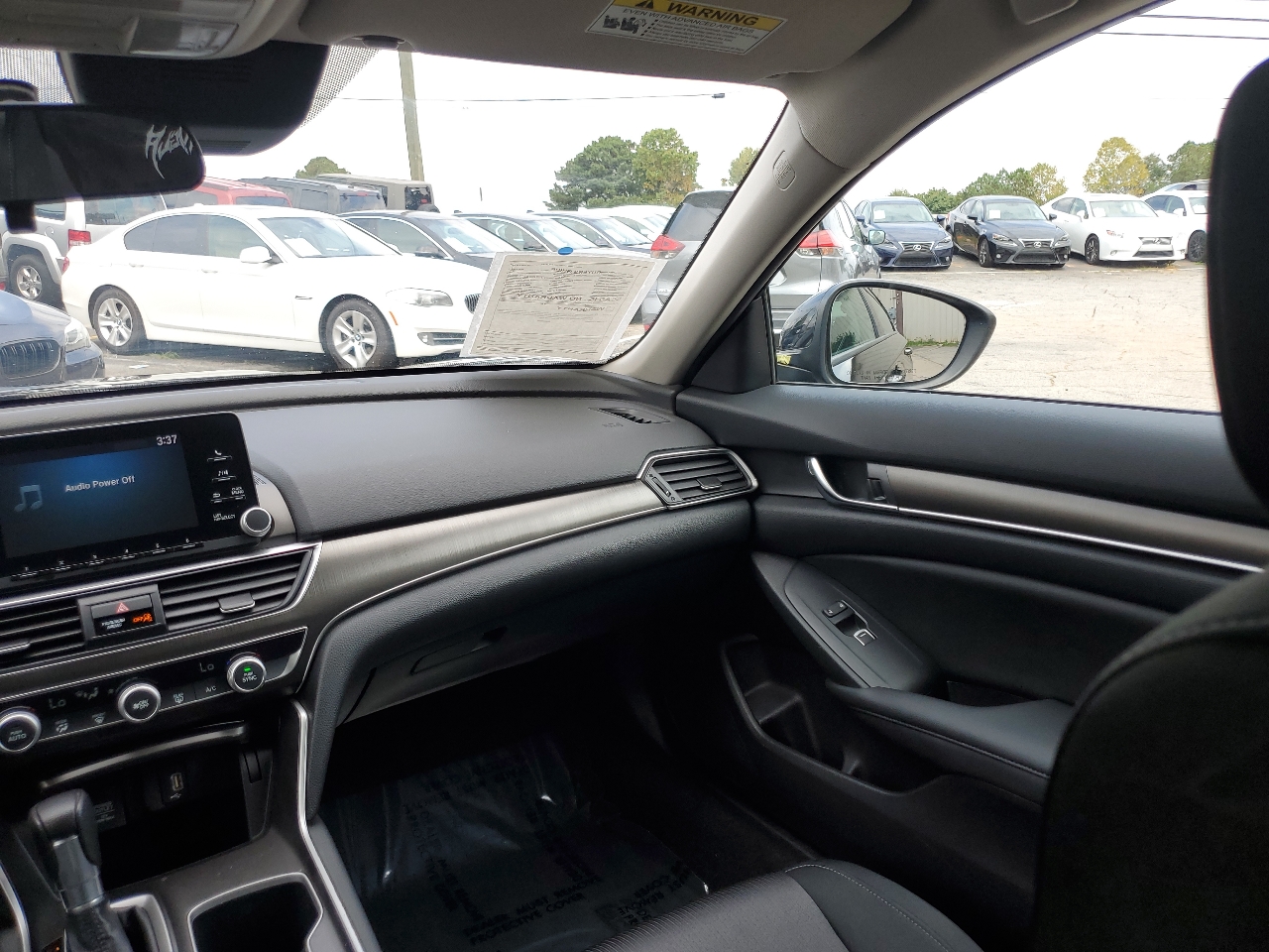 2019 Honda Accord LX photo 30