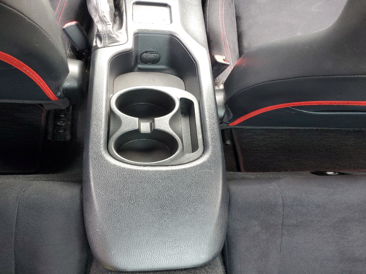 Scion FR-S 2dr Cpe Auto (Natl) 2015