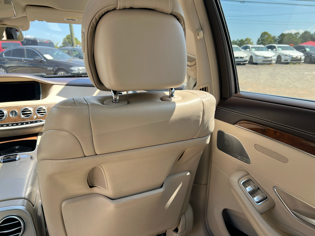 Mercedes-Benz S550  2015 Mercedes-Benz S550  2015