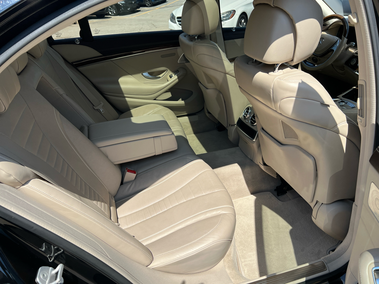 Mercedes-Benz S550  2015 Mercedes-Benz S550  2015