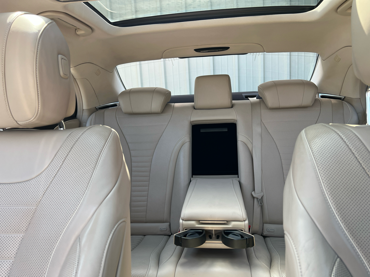 Mercedes-Benz S550  2015 Mercedes-Benz S550  2015