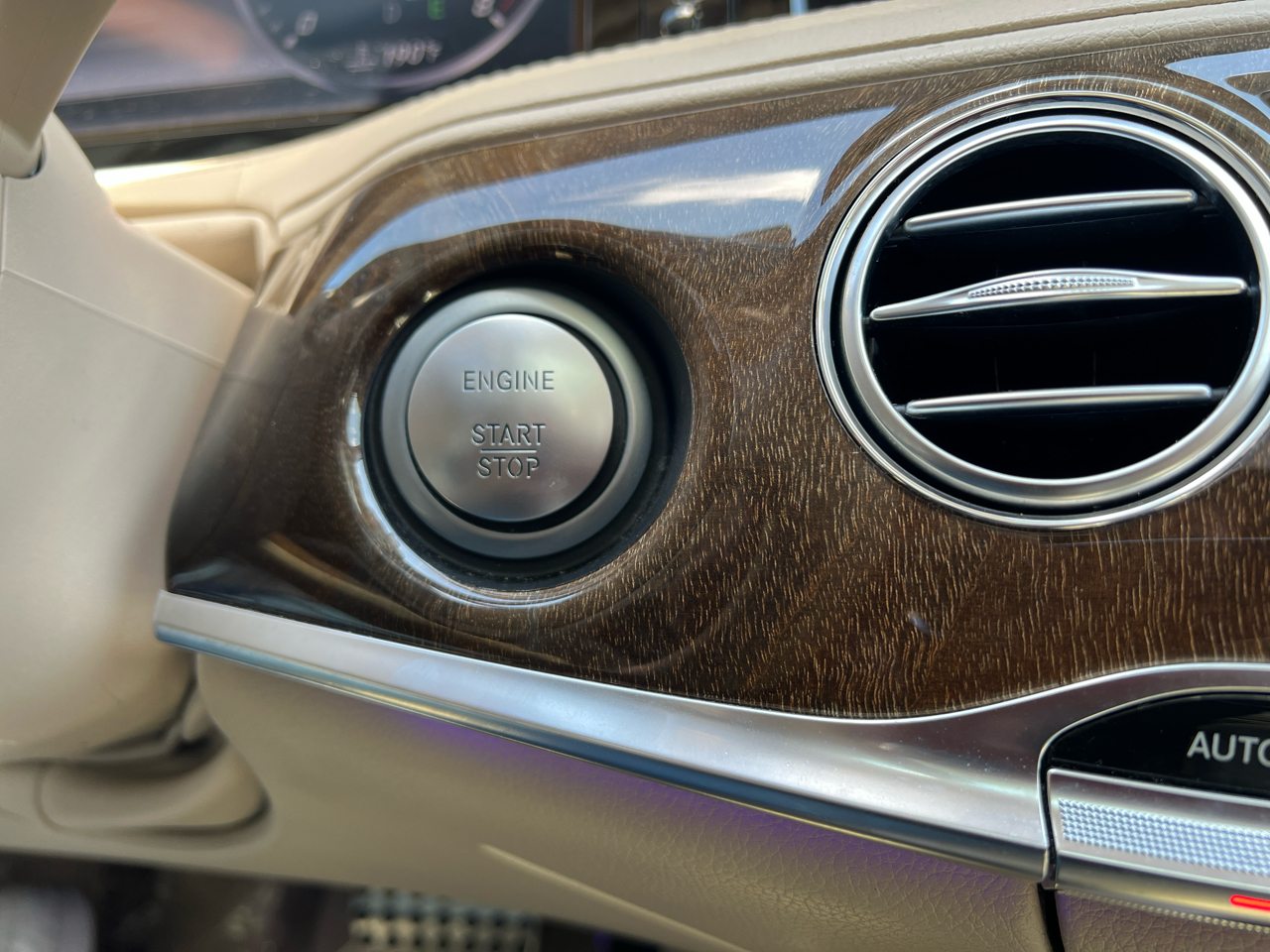 Mercedes-Benz S550  2015 Mercedes-Benz S550  2015