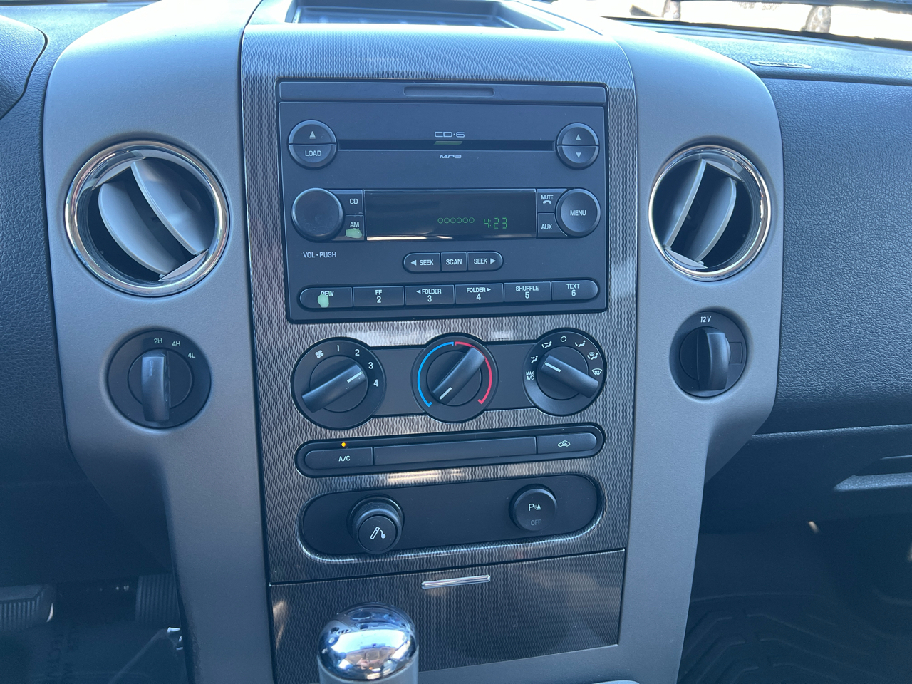 Ford F-150 4WD SuperCrew 139" FX4 2005 Ford F-150 4WD SuperCrew 139" FX4 2005