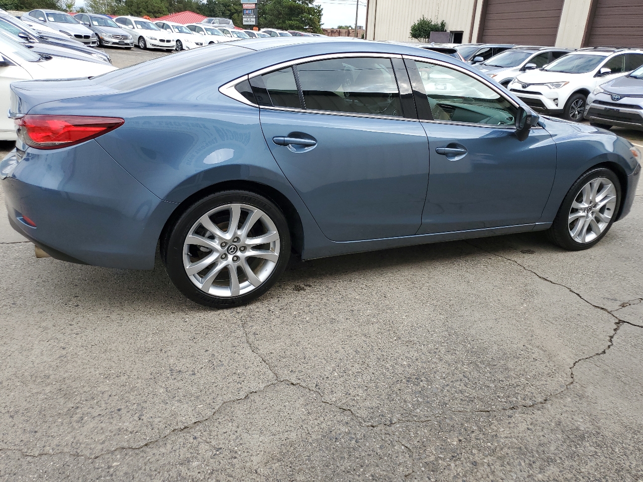 Mazda MAZDA6 4dr Sdn Auto i Touring 2014 Mazda MAZDA6 4dr Sdn Auto i Touring 2014