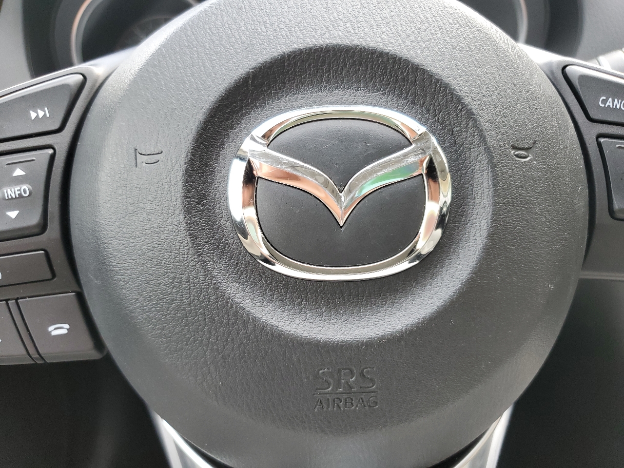 Mazda MAZDA6 4dr Sdn Auto i Touring 2014 Mazda MAZDA6 4dr Sdn Auto i Touring 2014