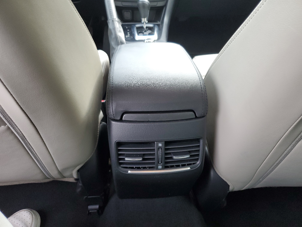 Mazda MAZDA6 4dr Sdn Auto i Touring 2014 Mazda MAZDA6 4dr Sdn Auto i Touring 2014