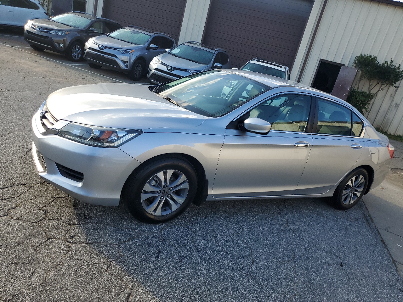 2014 Honda Accord LX photo 3