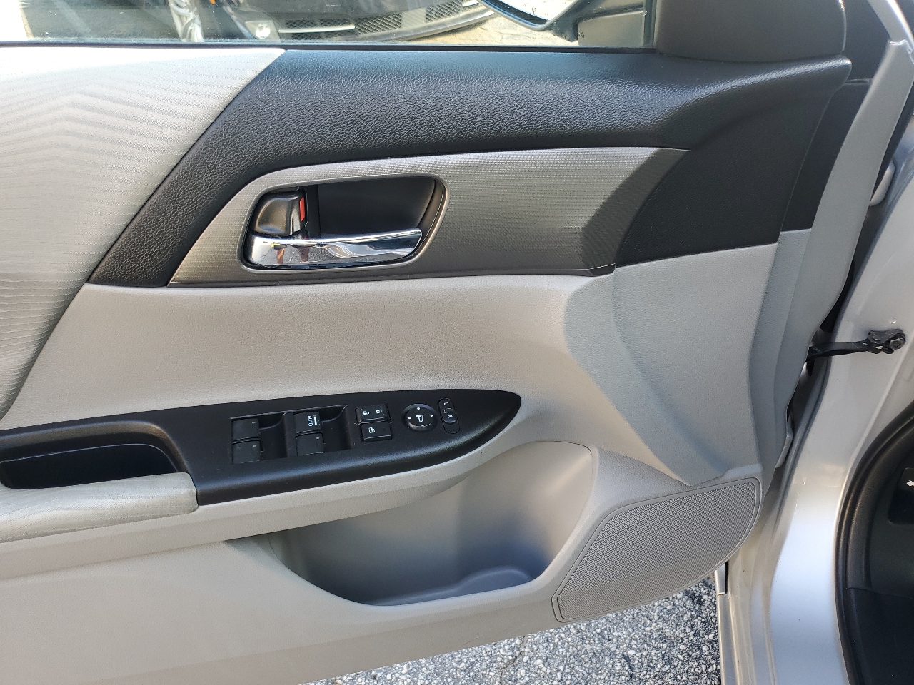 2014 Honda Accord LX photo 14