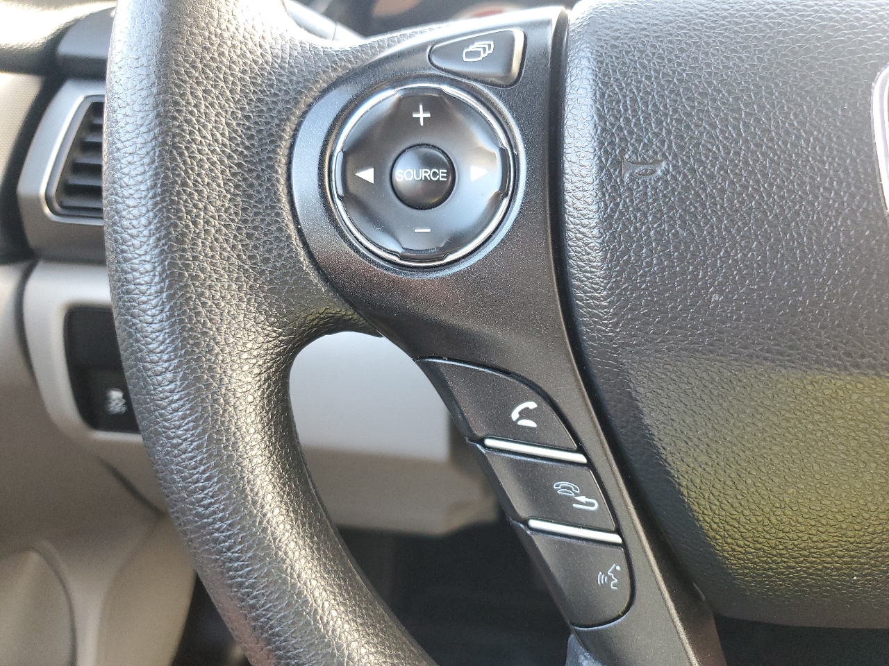 2014 Honda Accord LX photo 28