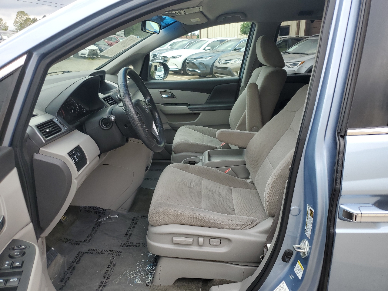 2014 Honda Odyssey EX photo 15