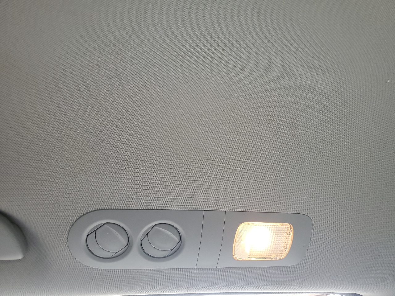 2014 Honda Odyssey EX photo 32