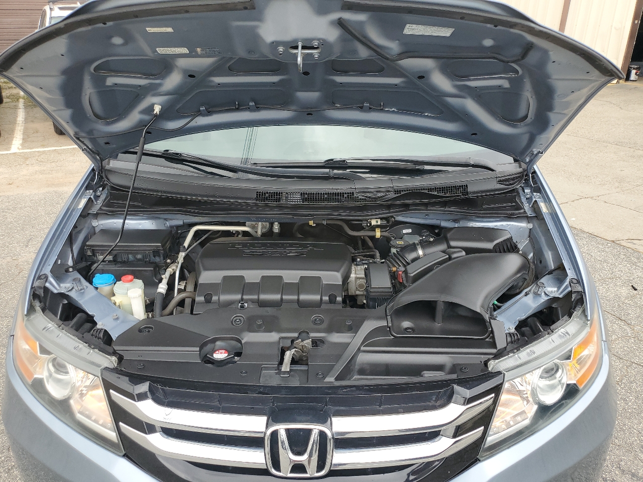 2014 Honda Odyssey EX photo 37
