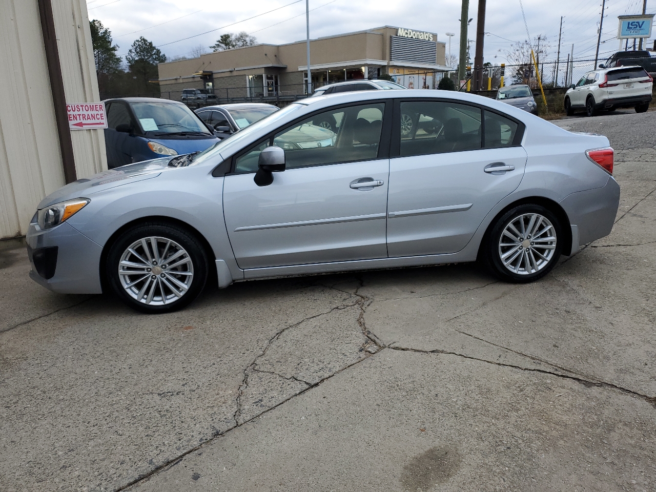 Subaru Impreza 2.0i Premium 4-Door 2014