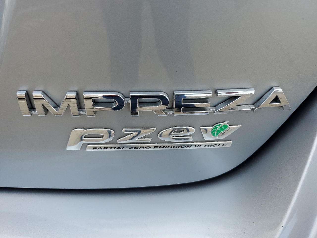Subaru Impreza 2.0i Premium 4-Door 2014