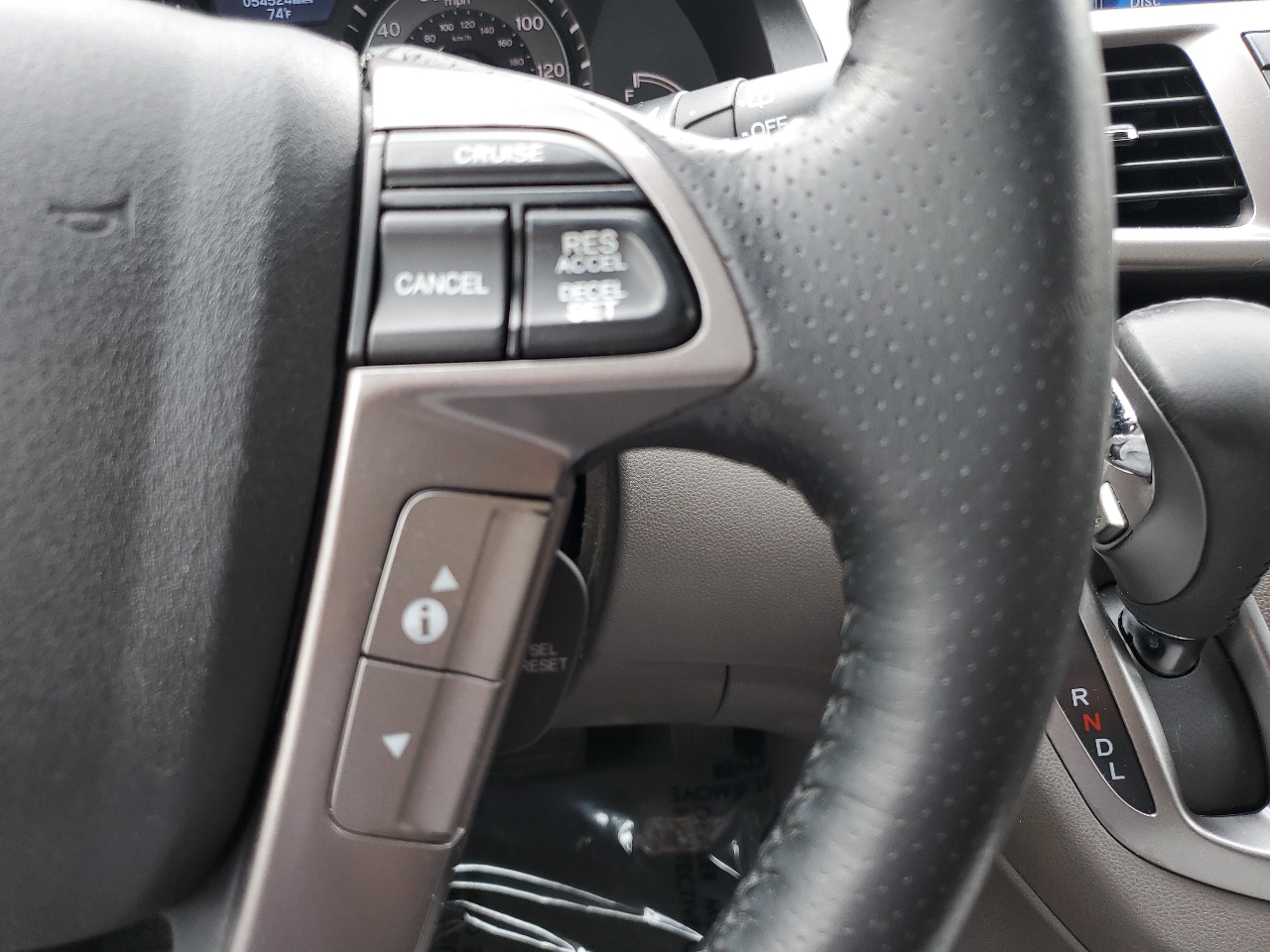 Honda Odyssey 5dr Touring AT with RES & NAVI 2017 Honda Odyssey 5dr Touring AT with RES & NAVI 2017