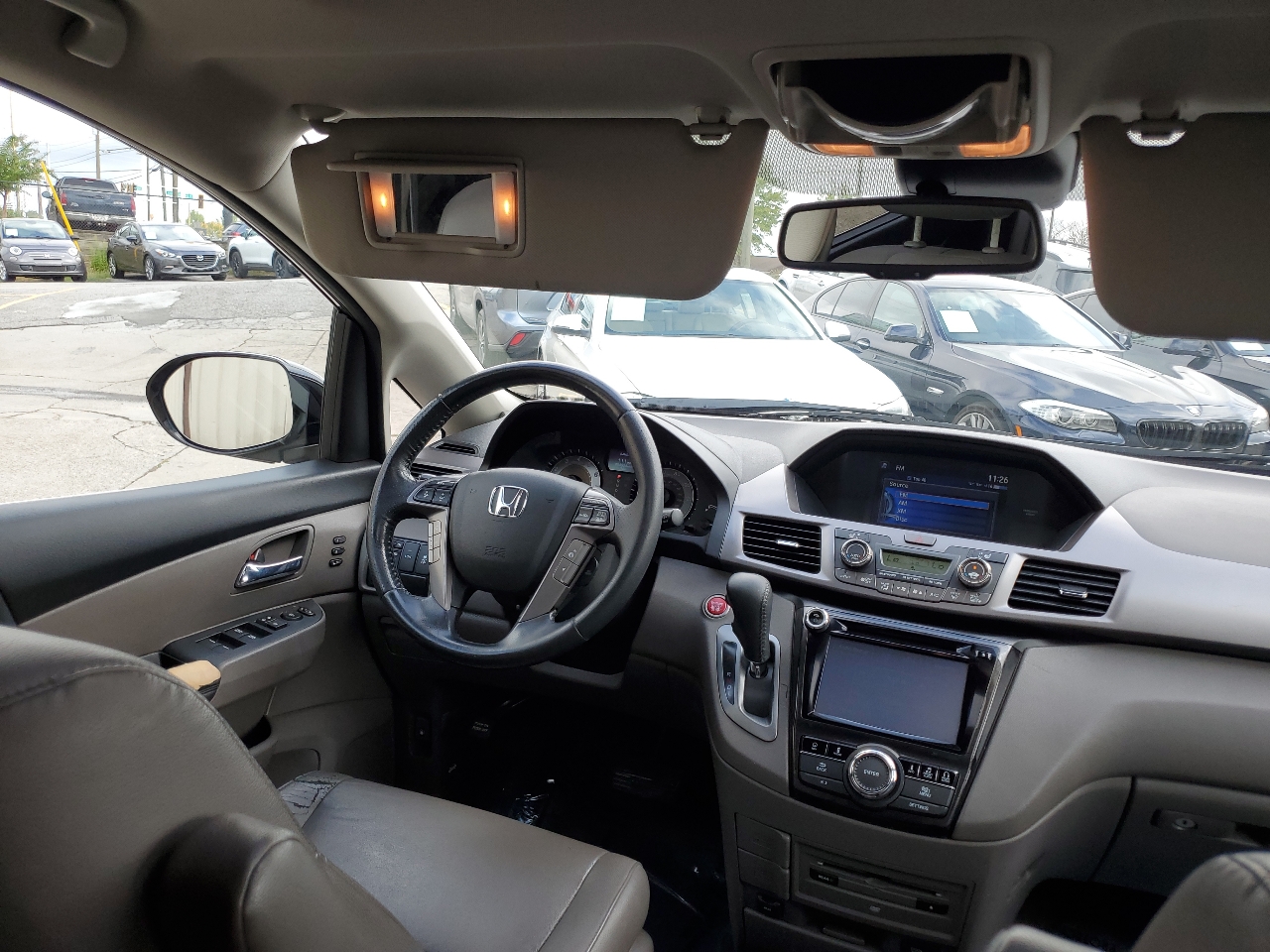 Honda Odyssey 5dr Touring AT with RES & NAVI 2017 Honda Odyssey 5dr Touring AT with RES & NAVI 2017