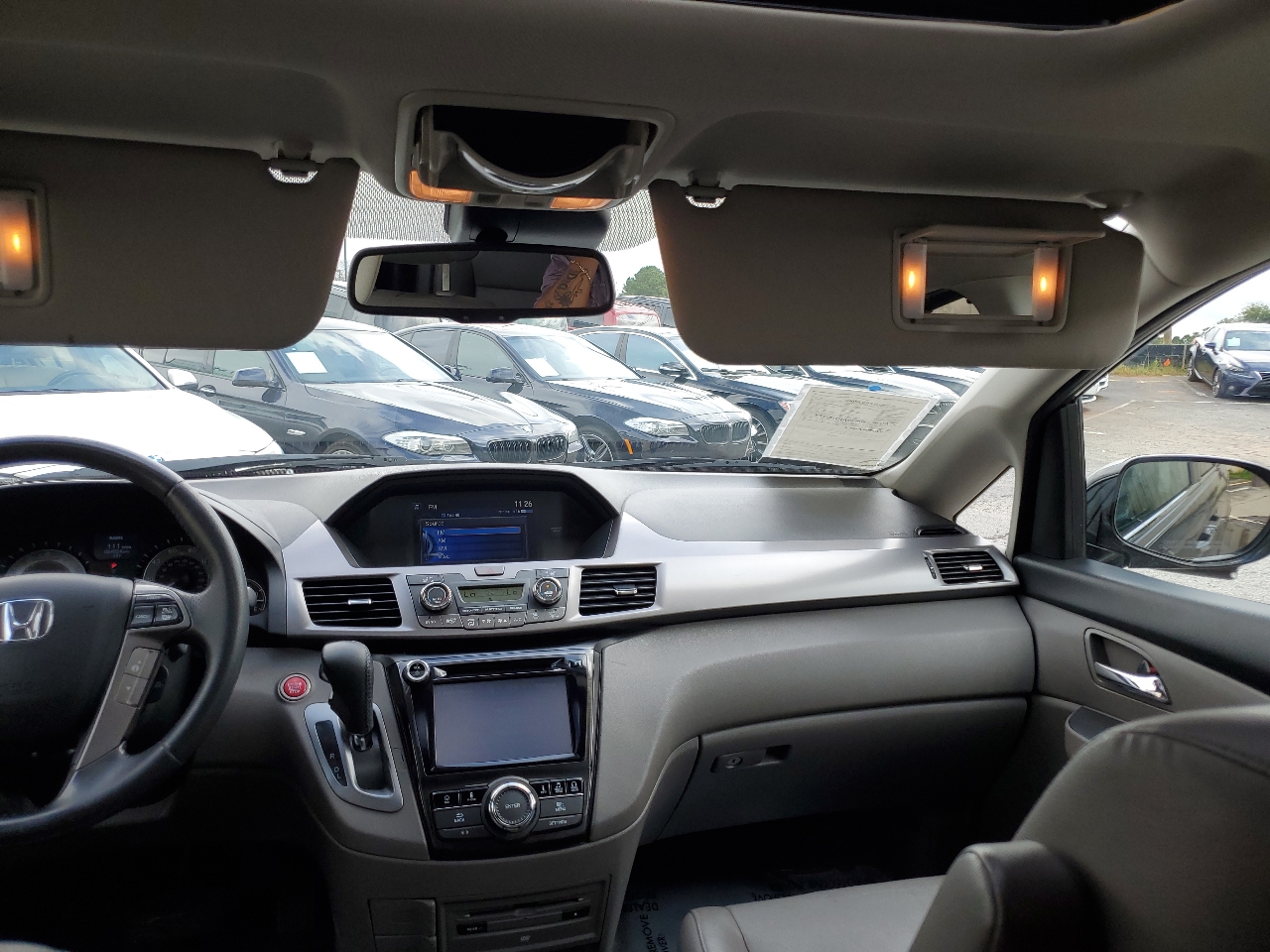 Honda Odyssey 5dr Touring AT with RES & NAVI 2017 Honda Odyssey 5dr Touring AT with RES & NAVI 2017