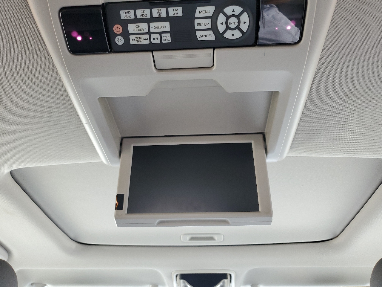 Honda Odyssey 5dr Touring AT with RES & NAVI 2017 Honda Odyssey 5dr Touring AT with RES & NAVI 2017