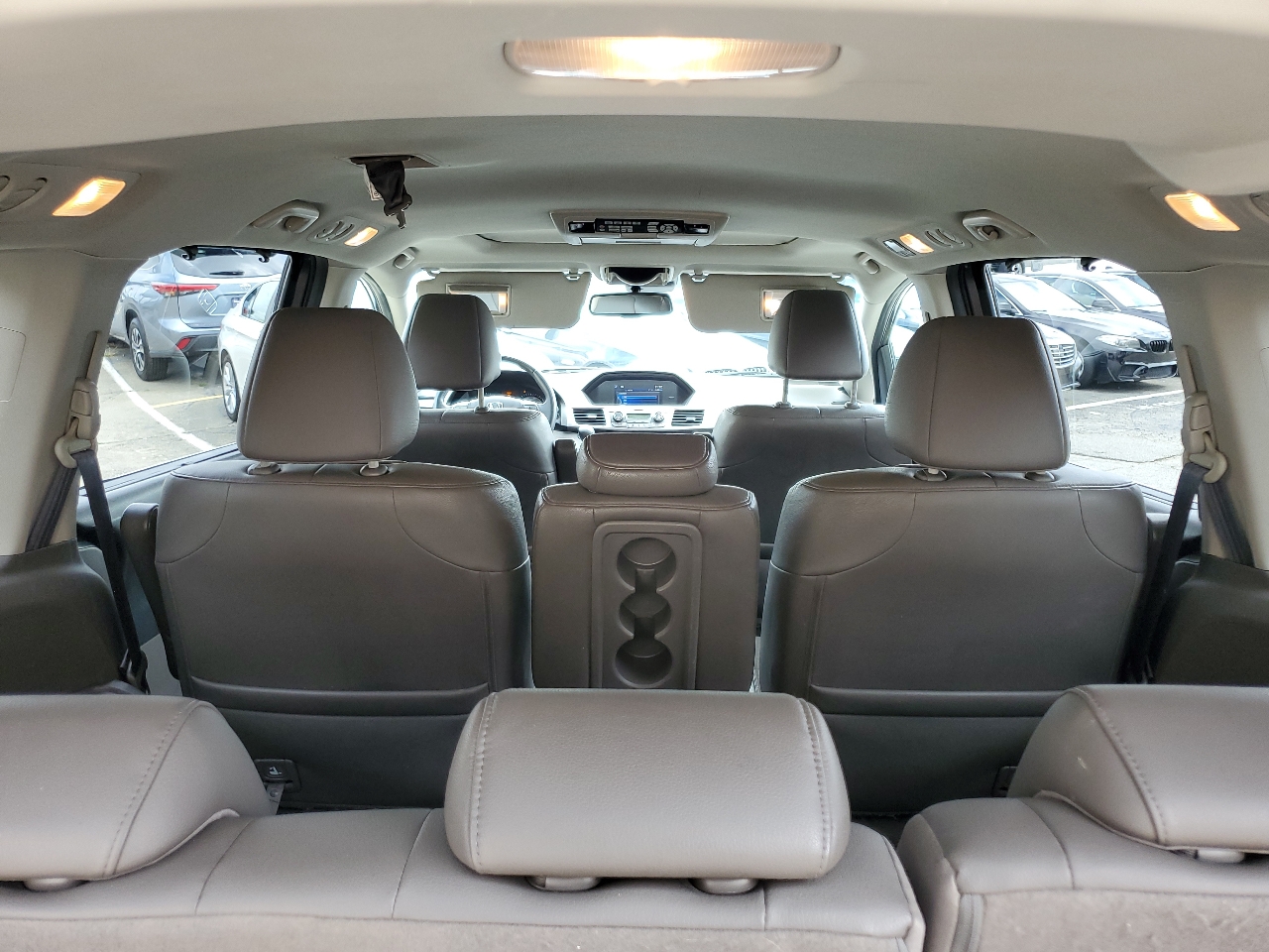 Honda Odyssey 5dr Touring AT with RES & NAVI 2017 Honda Odyssey 5dr Touring AT with RES & NAVI 2017