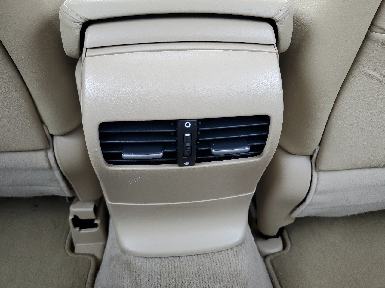 Honda Accord EX-L Sedan AT with XM Radio 2011