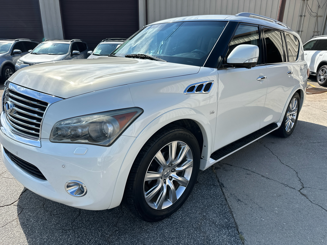 Infiniti QX80 4D SUV AWD 2014 Infiniti QX80 4D SUV AWD 2014