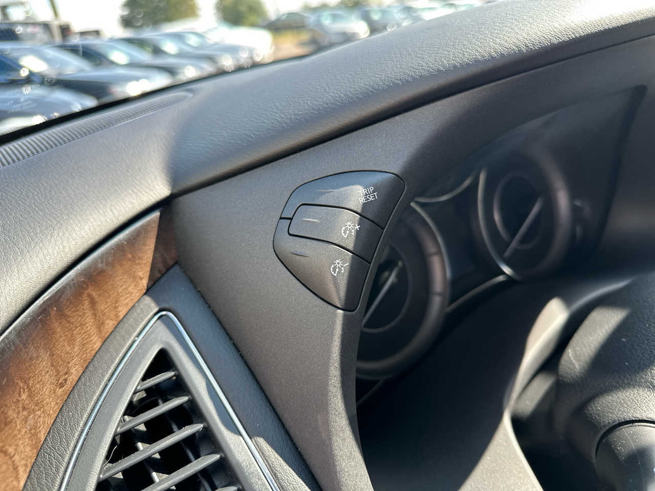 Infiniti QX80 4D SUV AWD 2014 Infiniti QX80 4D SUV AWD 2014