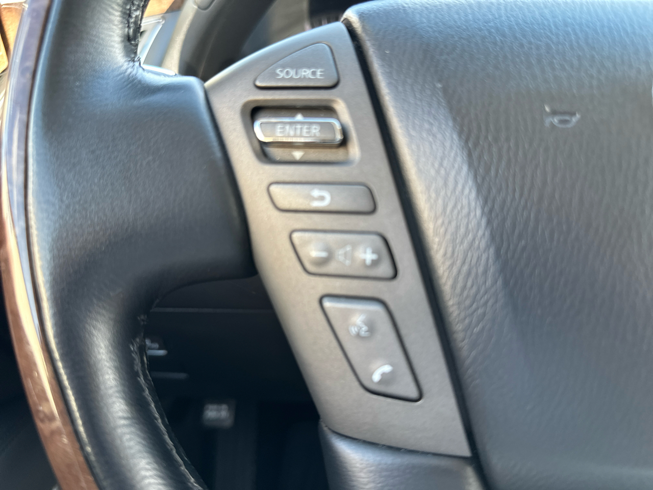 Infiniti QX80 4D SUV AWD 2014 Infiniti QX80 4D SUV AWD 2014