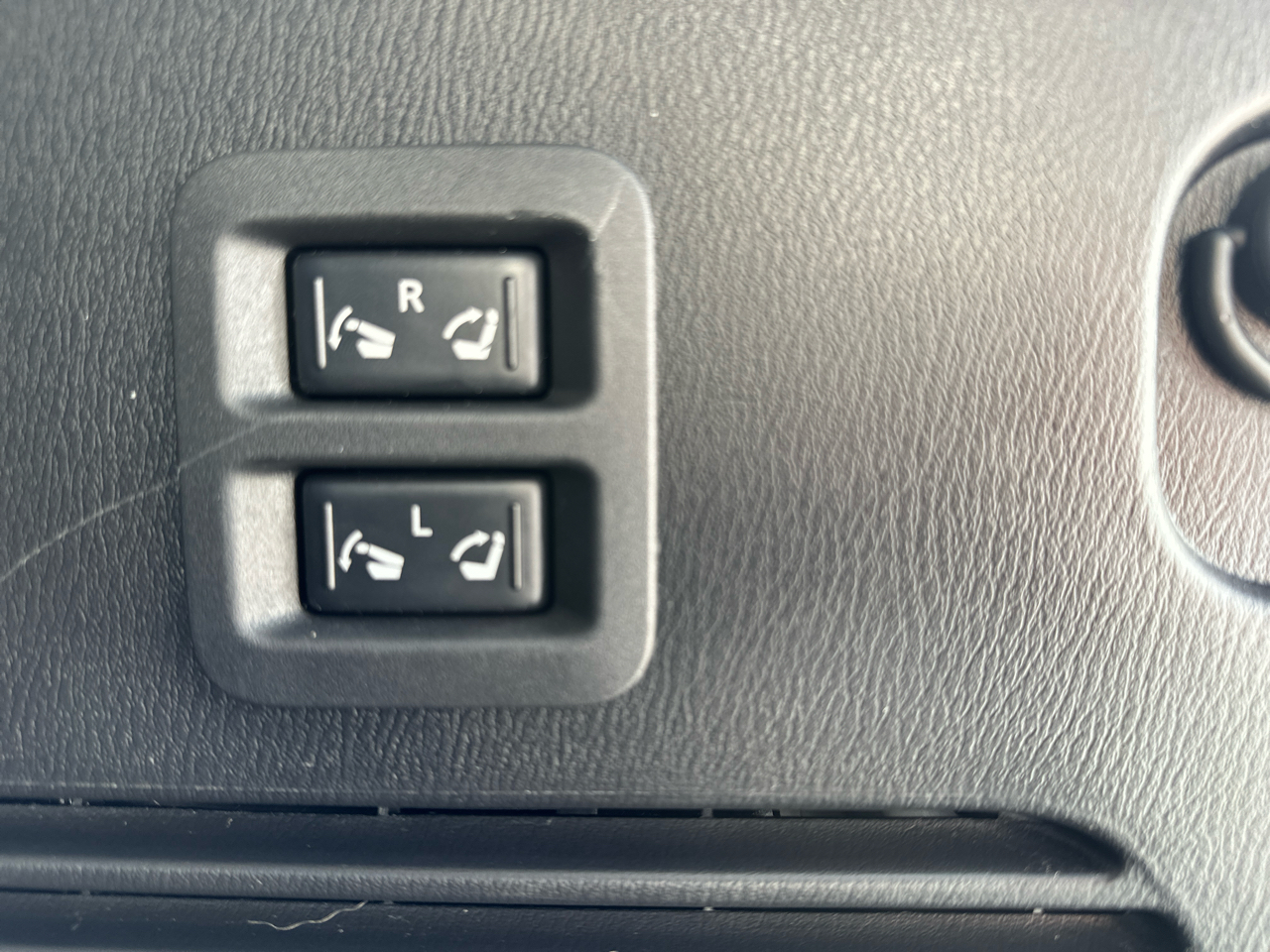 Infiniti QX80 4D SUV AWD 2014 Infiniti QX80 4D SUV AWD 2014