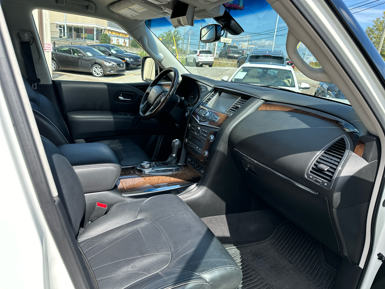 Infiniti QX80 4D SUV AWD 2014 Infiniti QX80 4D SUV AWD 2014