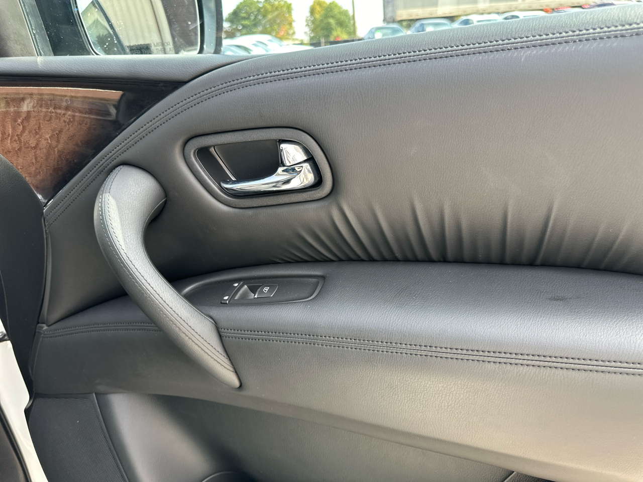 Infiniti QX80 4D SUV AWD 2014 Infiniti QX80 4D SUV AWD 2014