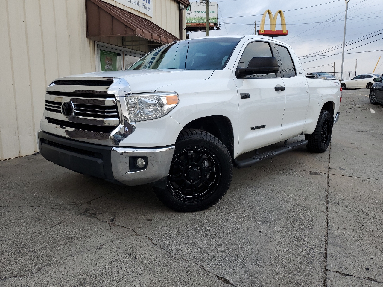 Toyota Tundra SR5 5.7L V8 FFV Double Cab 2WD Long Bed 2016