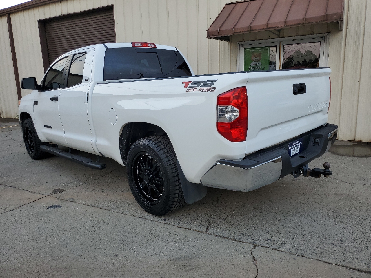 Toyota Tundra SR5 5.7L V8 FFV Double Cab 2WD Long Bed 2016