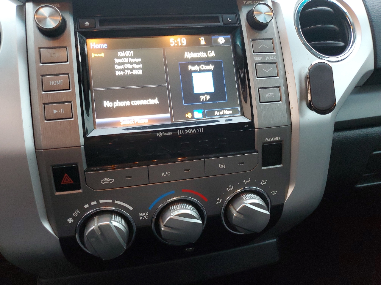 Toyota Tundra SR5 5.7L V8 FFV Double Cab 2WD Long Bed 2016