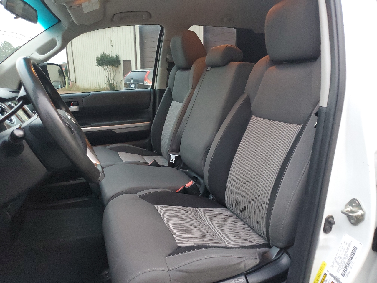 Toyota Tundra SR5 5.7L V8 FFV Double Cab 2WD Long Bed 2016