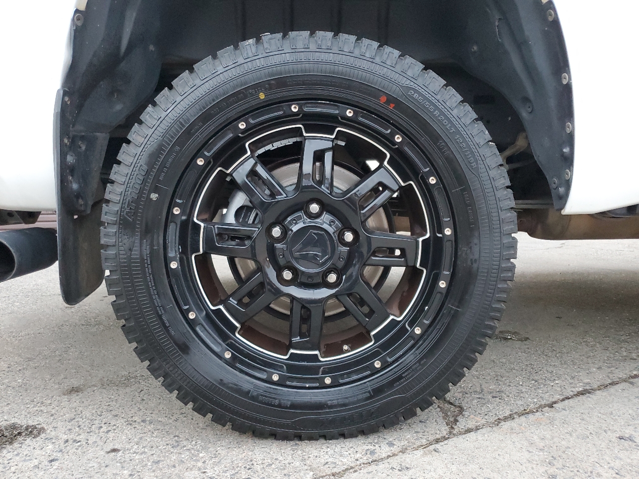 Toyota Tundra SR5 5.7L V8 FFV Double Cab 2WD Long Bed 2016