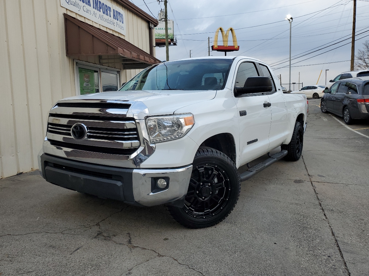 2016 Toyota Tundra SR5 5.7L V8 FFV Double Cab 2WD Long Bed