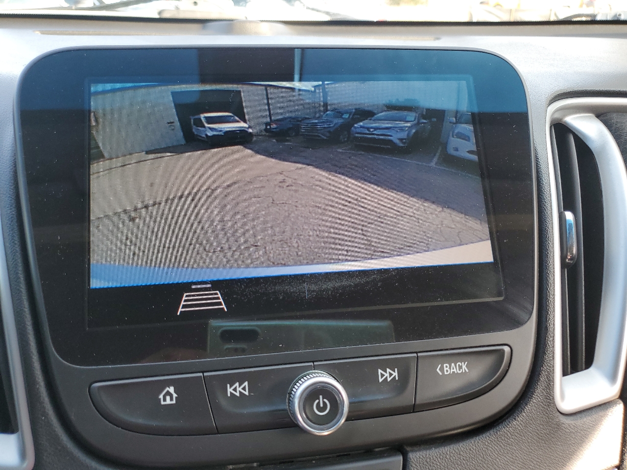 Chevrolet Malibu 4dr Sdn LS w/1FL 2019