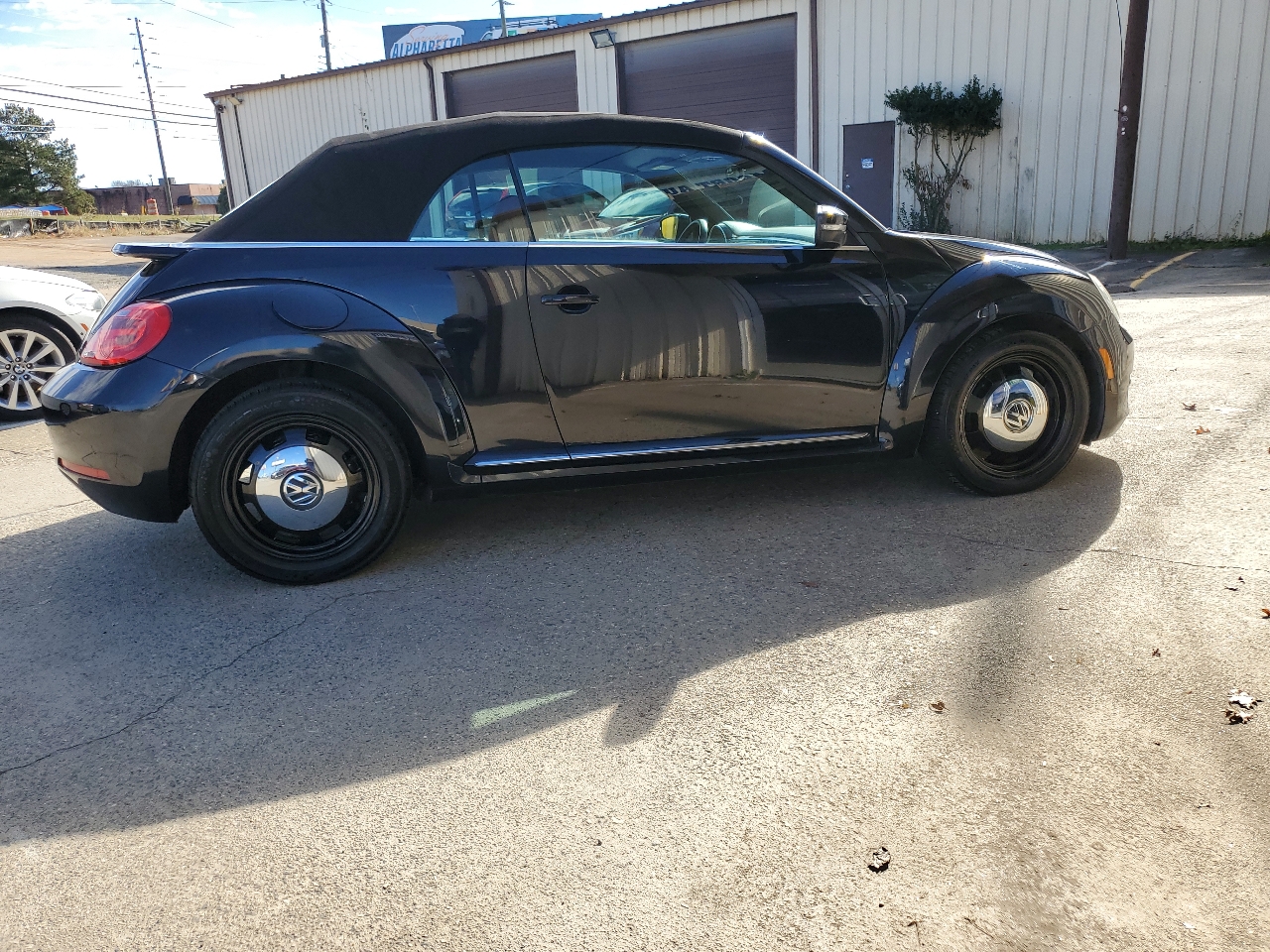 Volkswagen Beetle 1.8T Convertible 2015