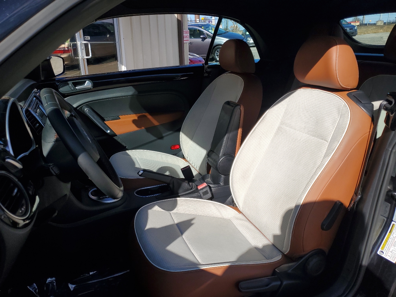 Volkswagen Beetle 1.8T Convertible 2015