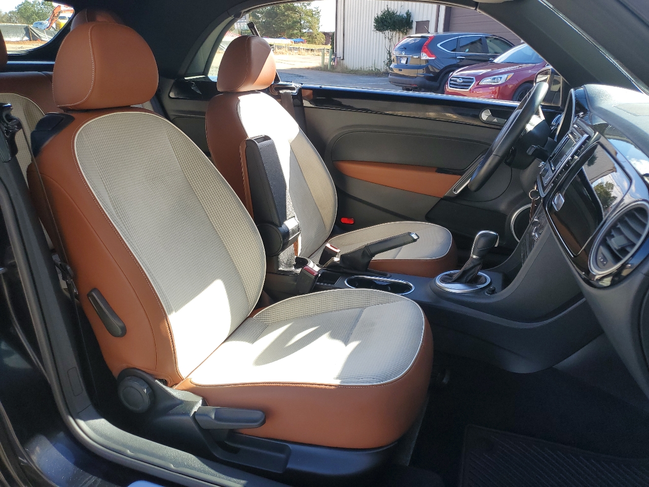 Volkswagen Beetle 1.8T Convertible 2015