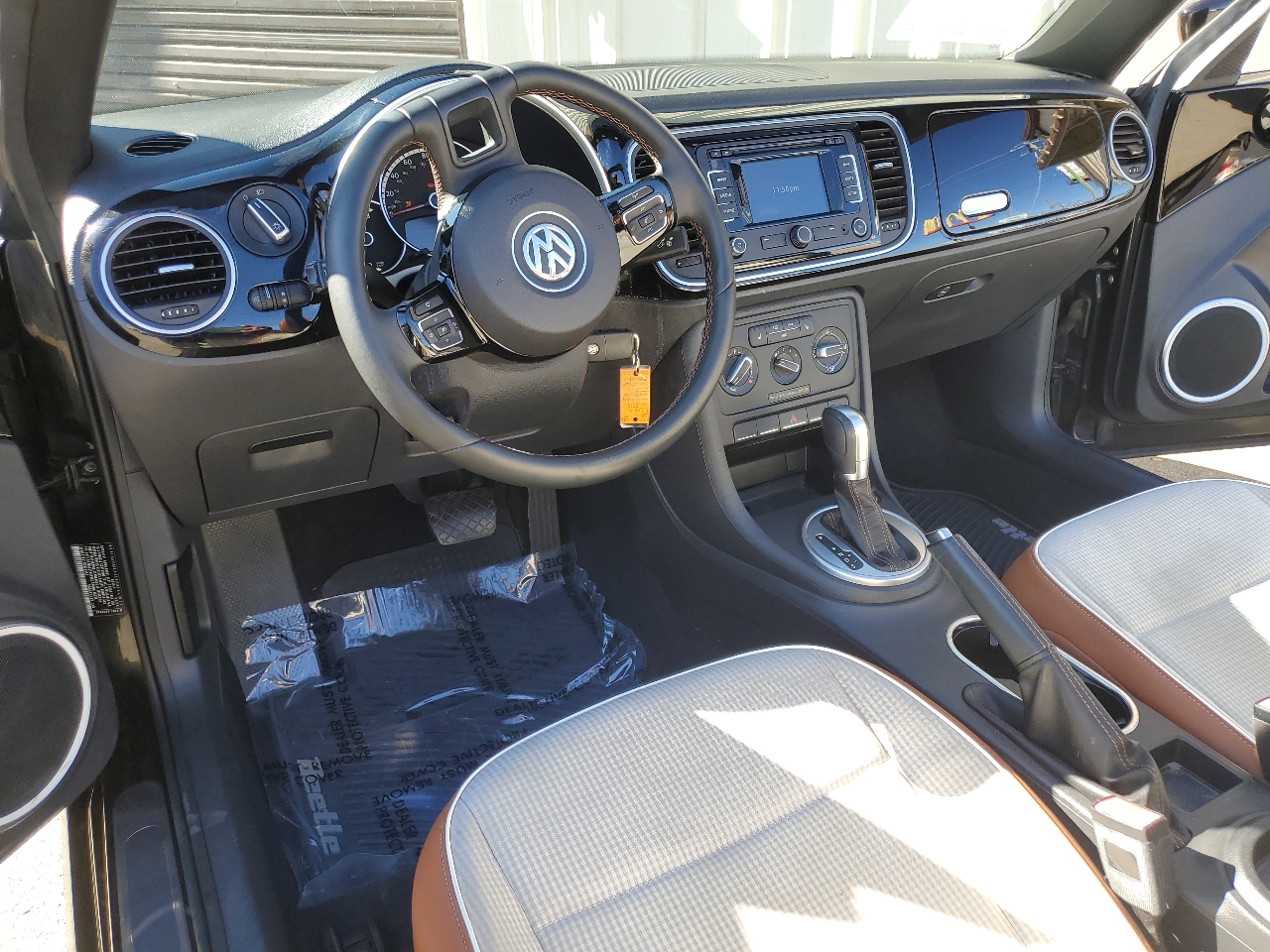 Volkswagen Beetle 1.8T Convertible 2015