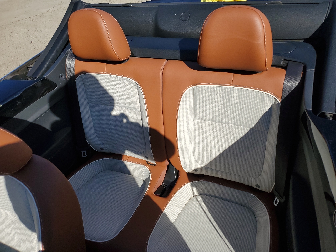 Volkswagen Beetle 1.8T Convertible 2015