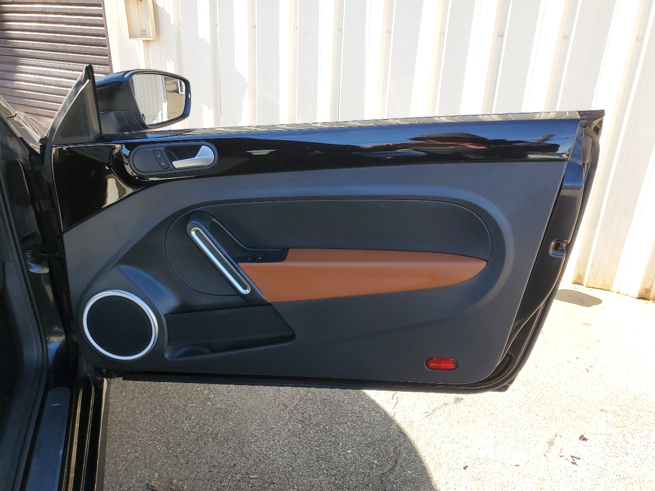 Volkswagen Beetle 1.8T Convertible 2015