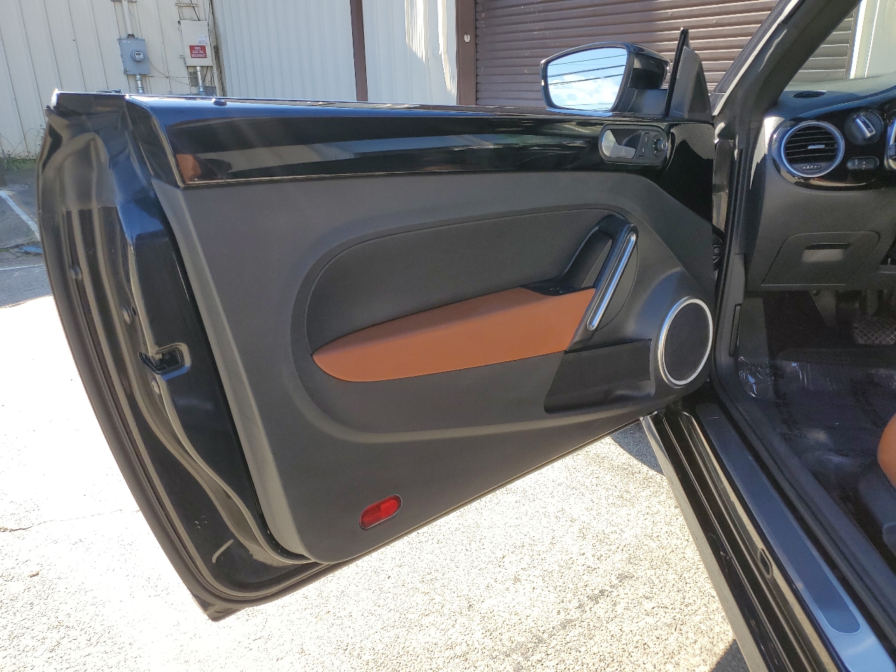 Volkswagen Beetle 1.8T Convertible 2015